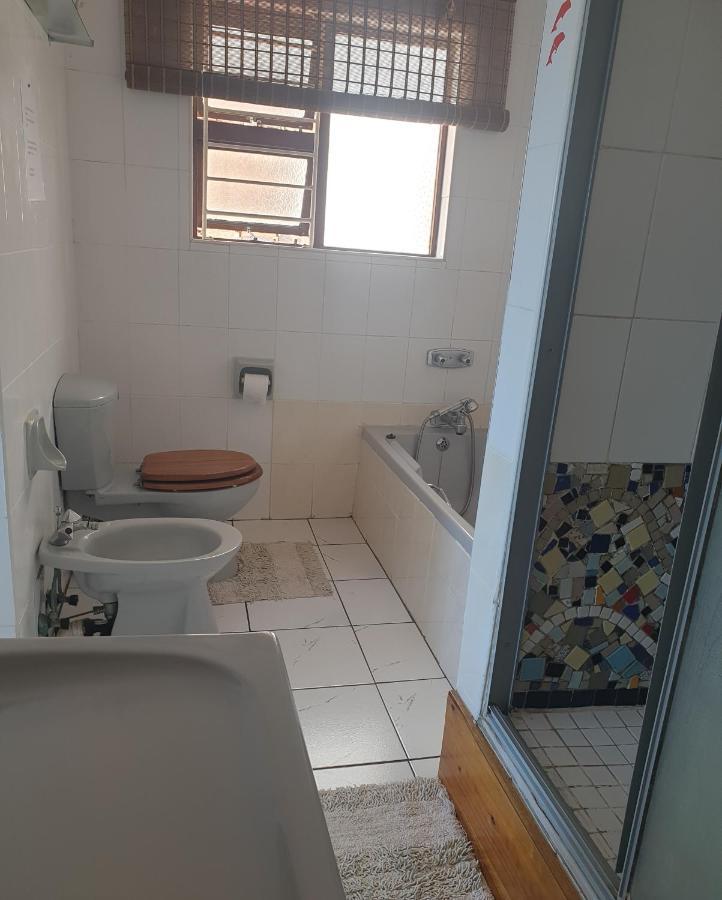 Deep Blue Guest House Amanzimtoti Εξωτερικό φωτογραφία
